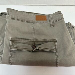 Judy Blue Shania Patch Pocket Khaki Shorts Raw Cuffed Hem Style #1571  size‎ 2XL